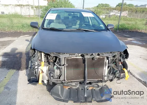 2011 Toyota Corolla Le z USA, uszkodzony, nr VIN 2T1BU4EE9BC625935